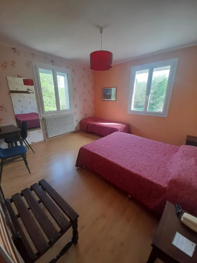 Отель Relais Du Bois Du Four Saint-Leons
