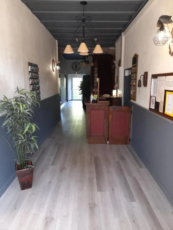 Отель Relais Du Bois Du Four Saint-Leons